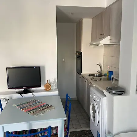 Fully Equipped Cozy Cycladic Studio *